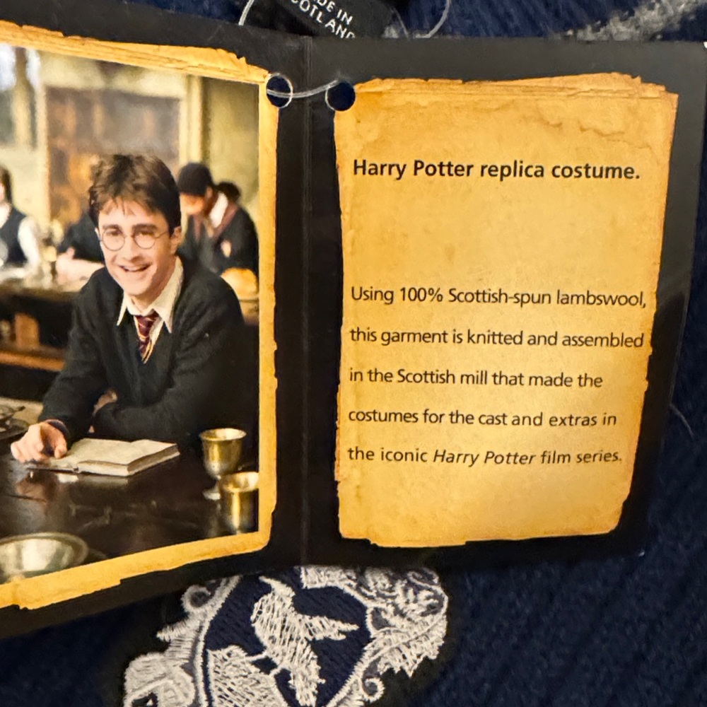 Warner Bros. Harry Potter Navy Sweater. 100% Lambswool - Picture 7 of 7